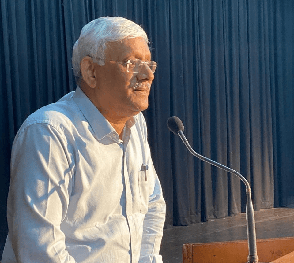 Dr. Rakesh Singhai
